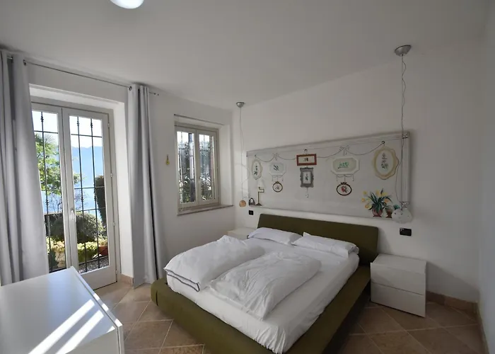 With Panoramic Views For 6 * 오게비오