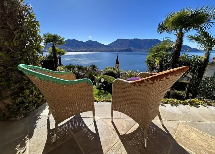 With Panoramic Views For 6 Villa